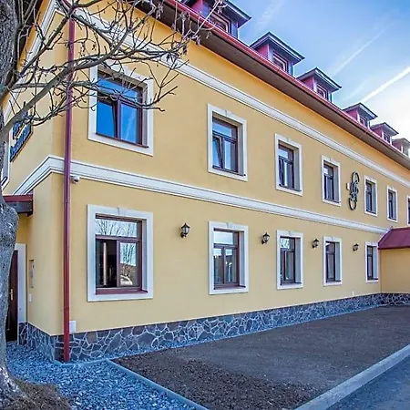 Altmayer 3* Banská Štiavnica