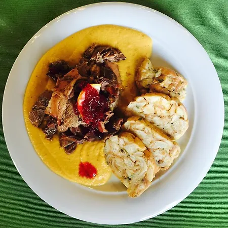 阿尔特梅尔住宿加早餐旅馆 住宿加早餐酒店 Banská Štiavnica